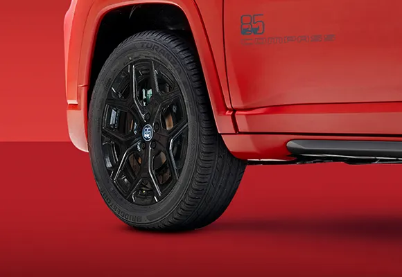 Bold 18" Gloss Black Alloy Wheels